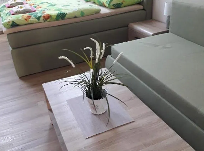 Na Hrazi Vendégház 3*